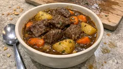 Italian Stufato: Slow-Simmered Beef Stew with Red Wine, Herbs, and Potatoes